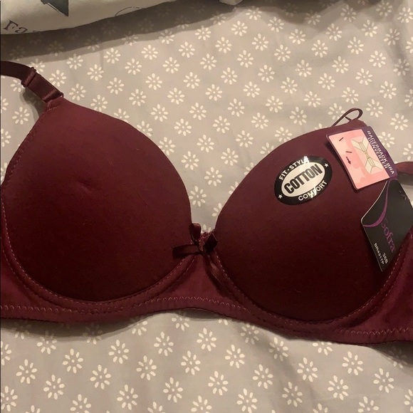 Bras - Picture 5 of 8